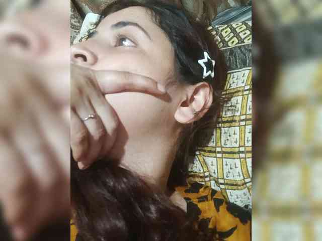 Khadija3 webcam