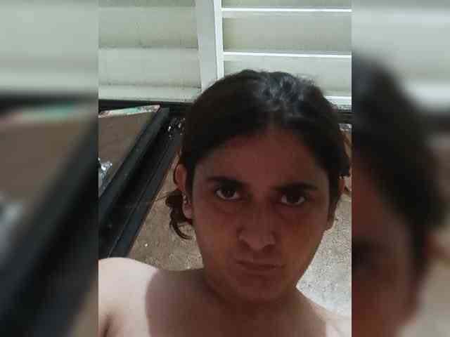 Khadija3 webcam