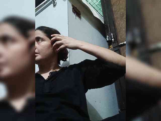 Khadija3 webcam