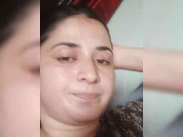 Khadija3 webcam