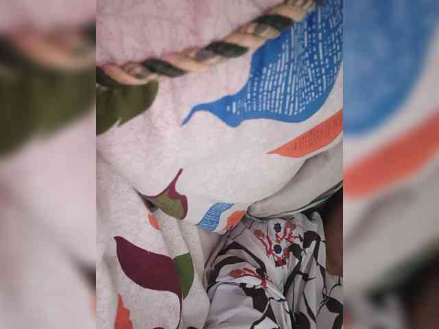 Khadija3 webcam