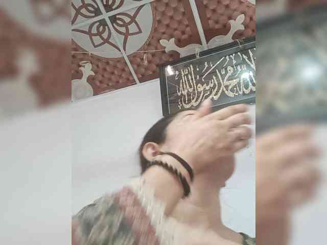Khadija3 webcam