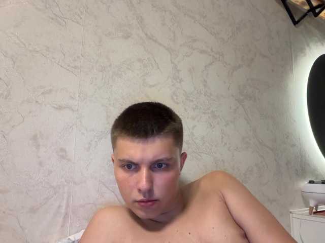 Kevinx444 live webcam show
