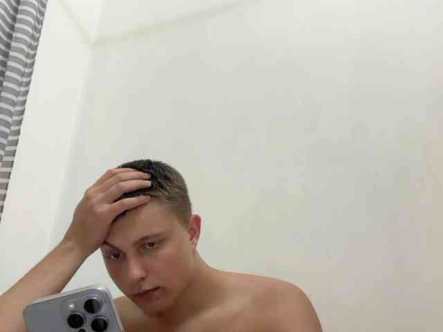Kevinx444 Sex Cam Show