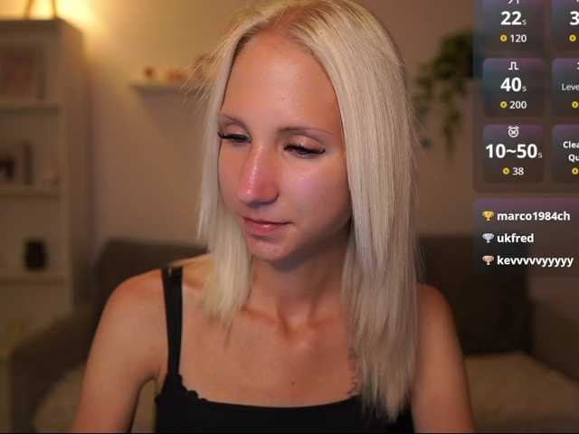 piperperri18 live cam on BongaCams