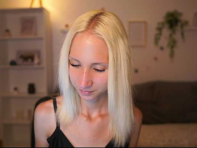piperperri18 live webcam show