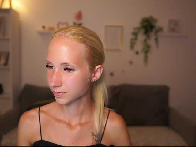 piperperri18 live cam on BongaCams