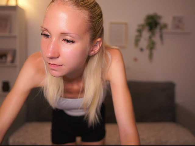 piperperri18 live cam on BongaCams