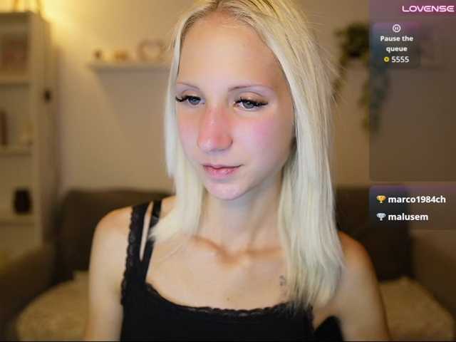 piperperri18 live cam on BongaCams