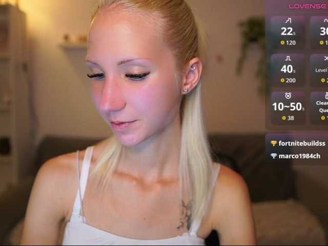 piperperri18 live cam preview