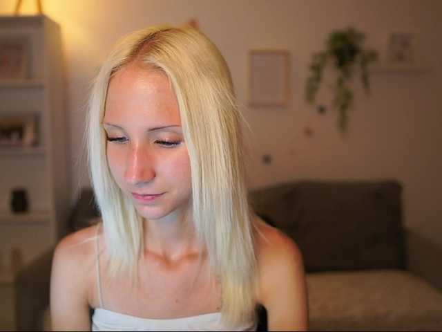 piperperri18 live webcam show