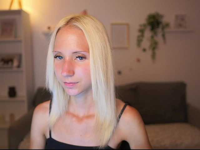 piperperri18 live cam on BongaCams