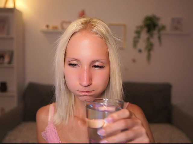 piperperri18 live cam on BongaCams