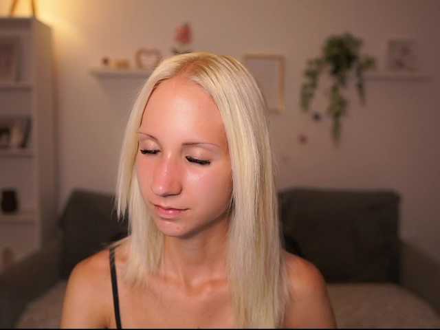 piperperri18 live cam on BongaCams