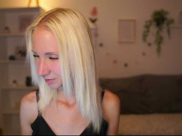 piperperri18 live webcam show