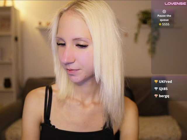 piperperri18 live cam on BongaCams