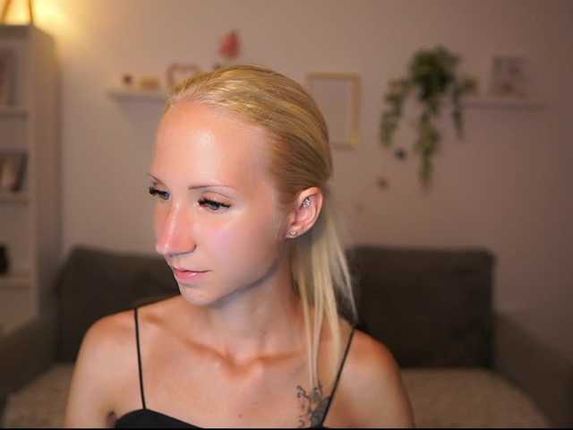 piperperri18 live cam on BongaCams
