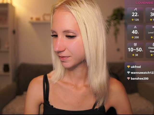 piperperri18 live cam on BongaCams