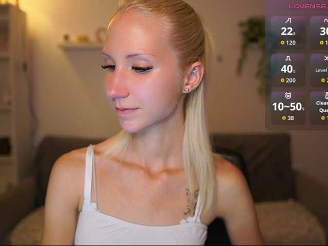 piperperri18 live cam on BongaCams