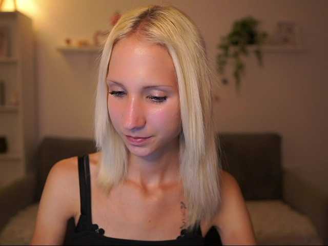 piperperri18 live cam on BongaCams