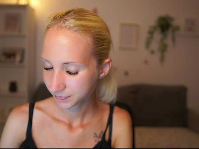 piperperri18 live cam on BongaCams