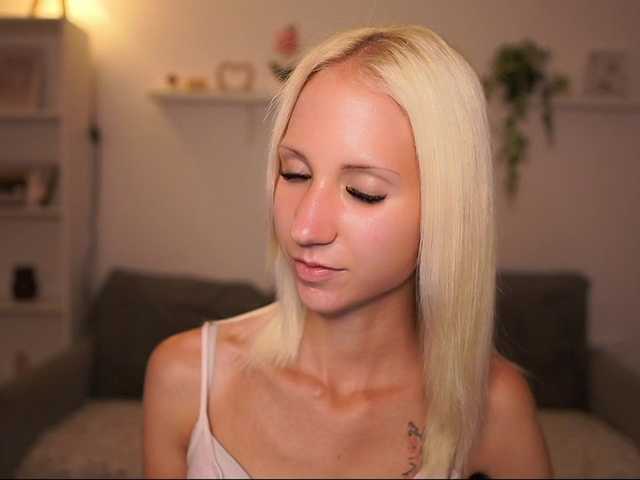 piperperri18 live cam on BongaCams
