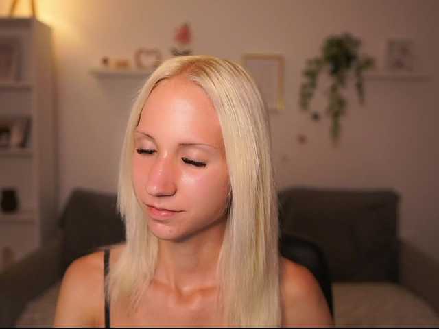 piperperri18 live cam on BongaCams