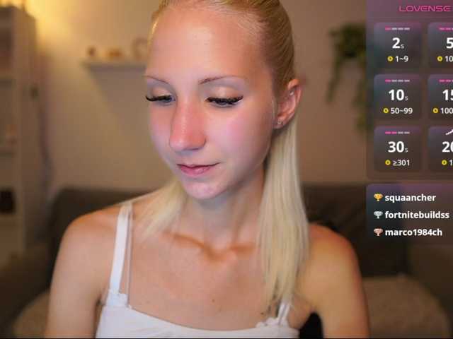 piperperri18 live cam on BongaCams