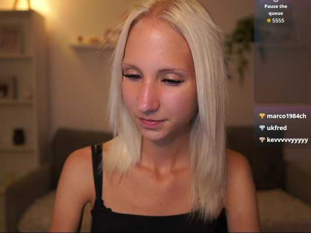 piperperri18 live cam on BongaCams