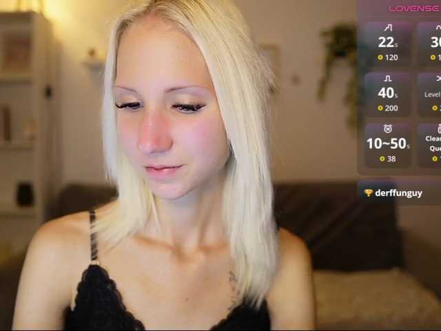 piperperri18 live cam on BongaCams