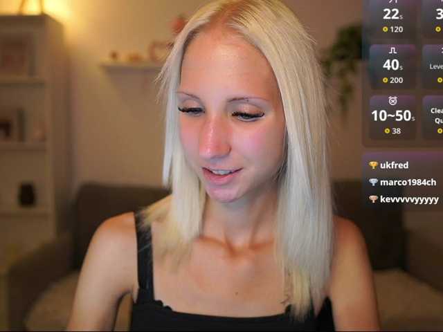 piperperri18 live cam on BongaCams