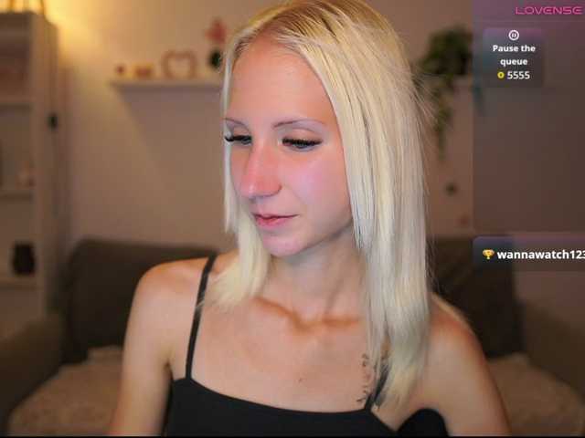 piperperri18 live cam on BongaCams