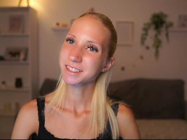 piperperri18 live cam on BongaCams