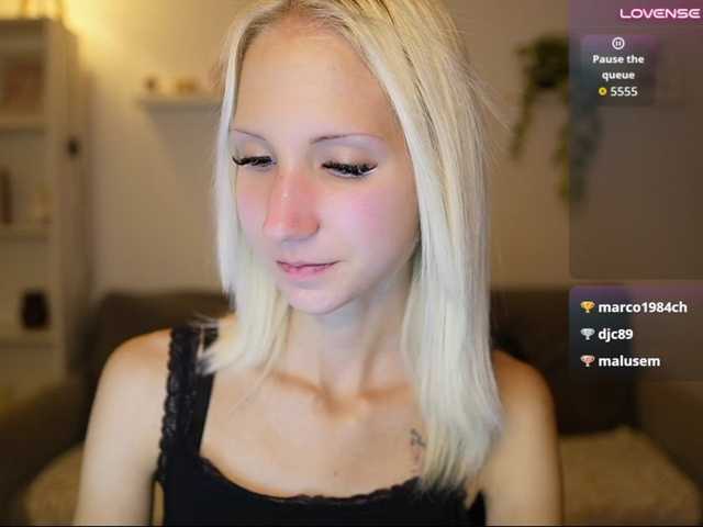 piperperri18 live cam on BongaCams