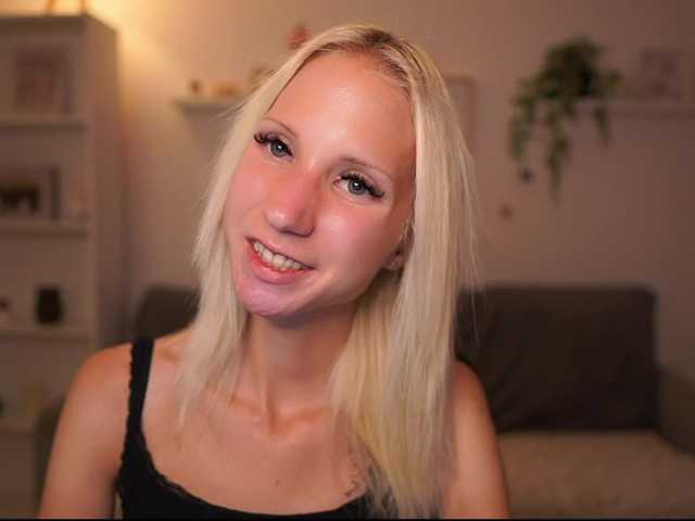piperperri18 live cam on BongaCams