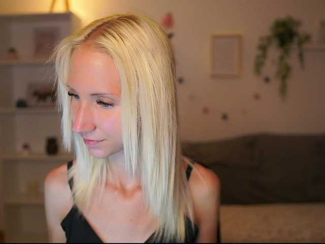 piperperri18 live webcam show