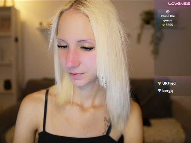 piperperri18 live cam on BongaCams