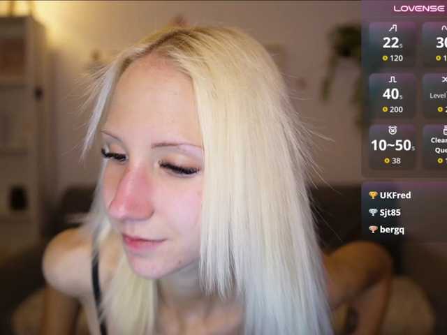 piperperri18 live cam on BongaCams