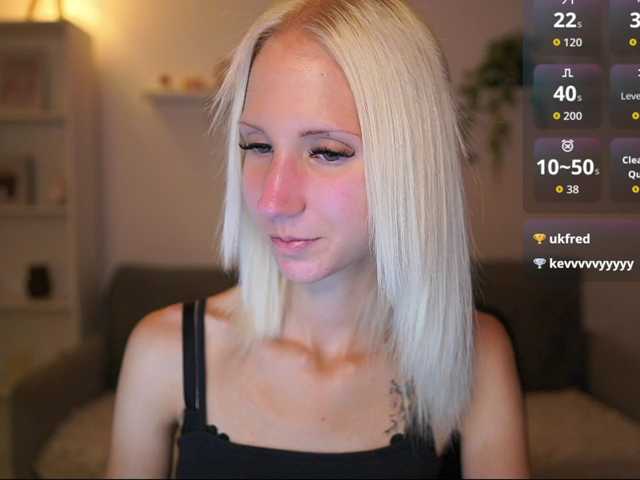 piperperri18 live cam on BongaCams