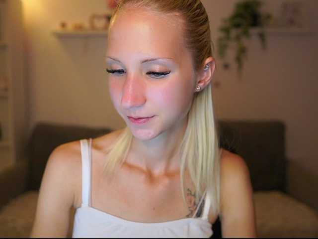 piperperri18 live cam on BongaCams