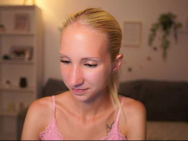 piperperri18 live cam on BongaCams