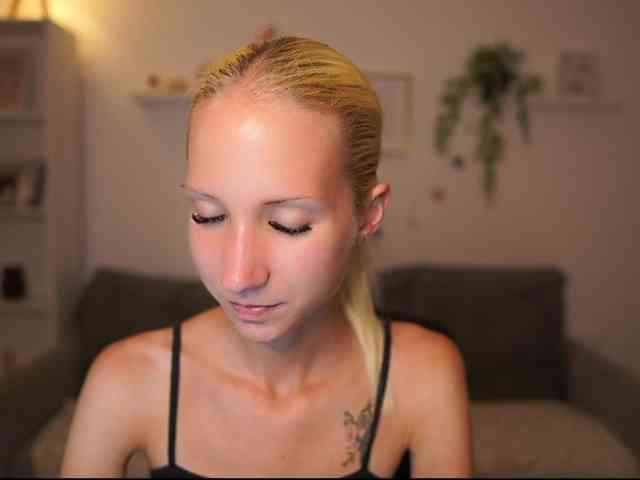 piperperri18 webcam