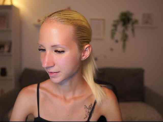 piperperri18 webcam