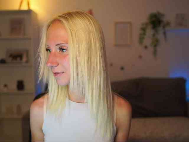 piperperri18 webcam