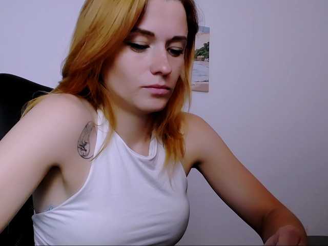 PeppyMiaa live cam on BongaCams