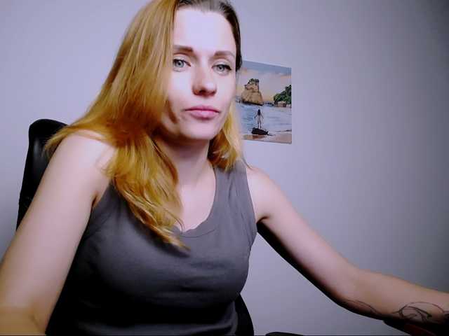 PeppyMiaa live cam on BongaCams