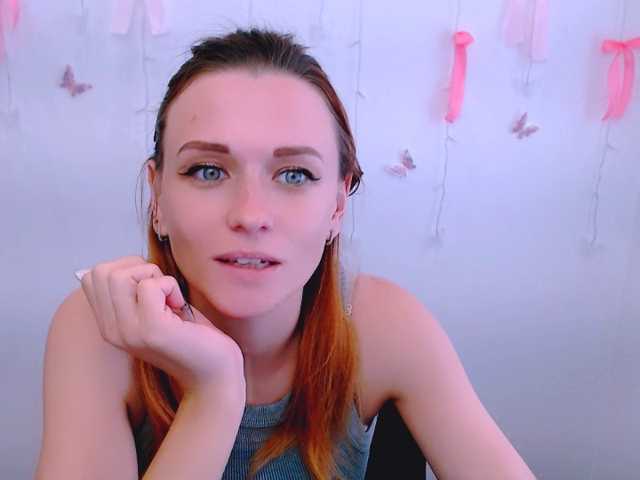 PeppyMiaa live cam preview