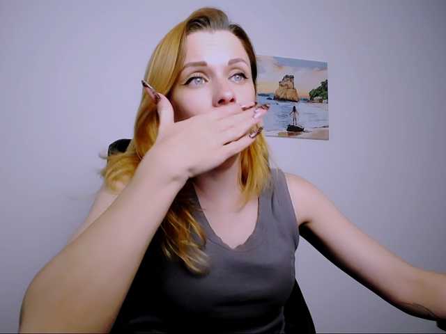 PeppyMiaa live cam on BongaCams