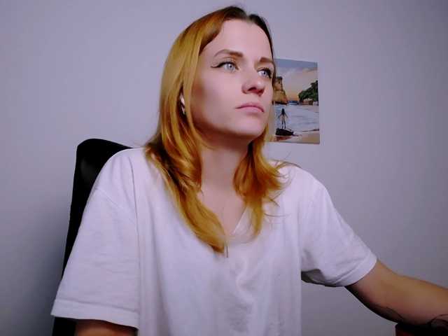 PeppyMiaa live cam preview