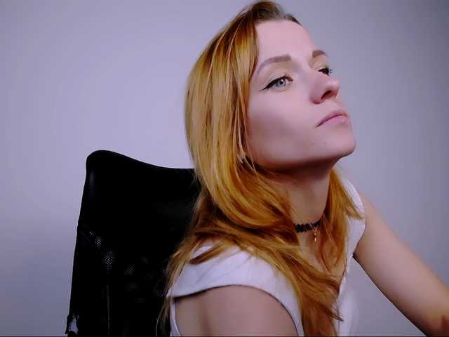 PeppyMiaa — live female cam